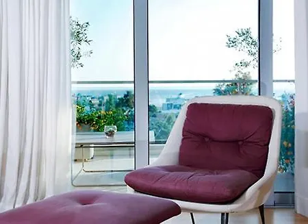 Scale Apartment *