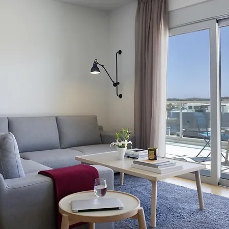 Scale Apartment