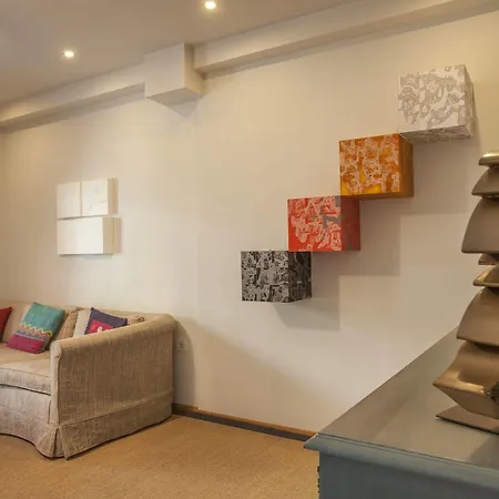 Scale Apartment